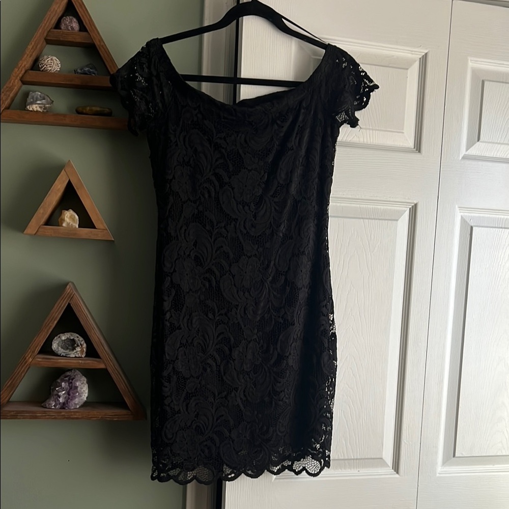 Elegant Black Lace Dress
